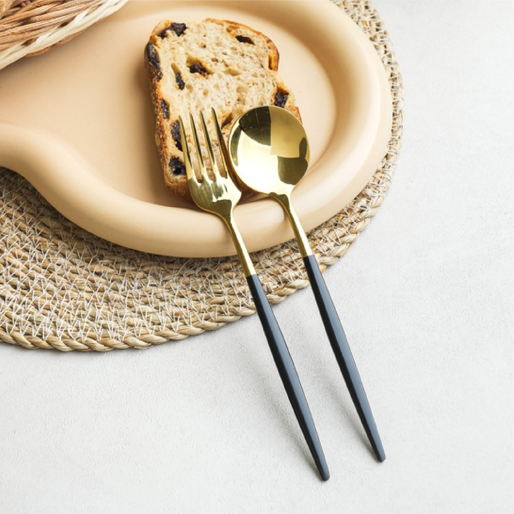 【韓國大創】鈦金質感 甜點叉子 / 甜點湯匙