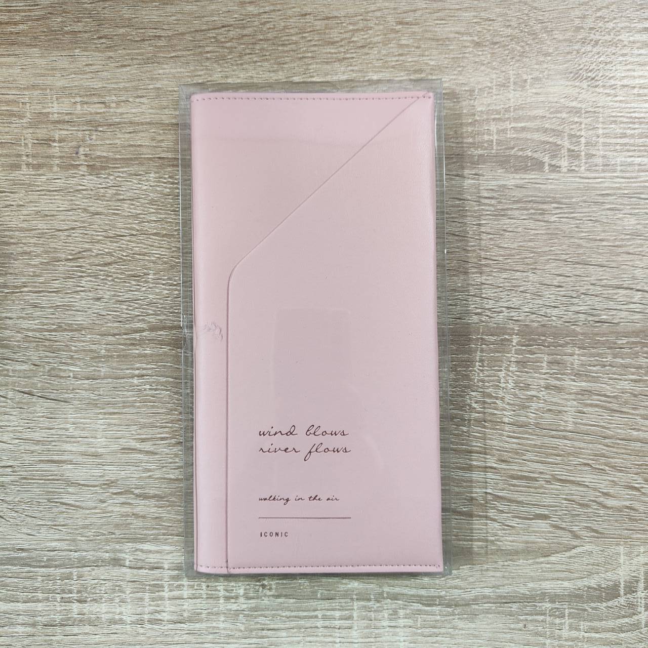 韓國製造 精緻皮革護照套 粉